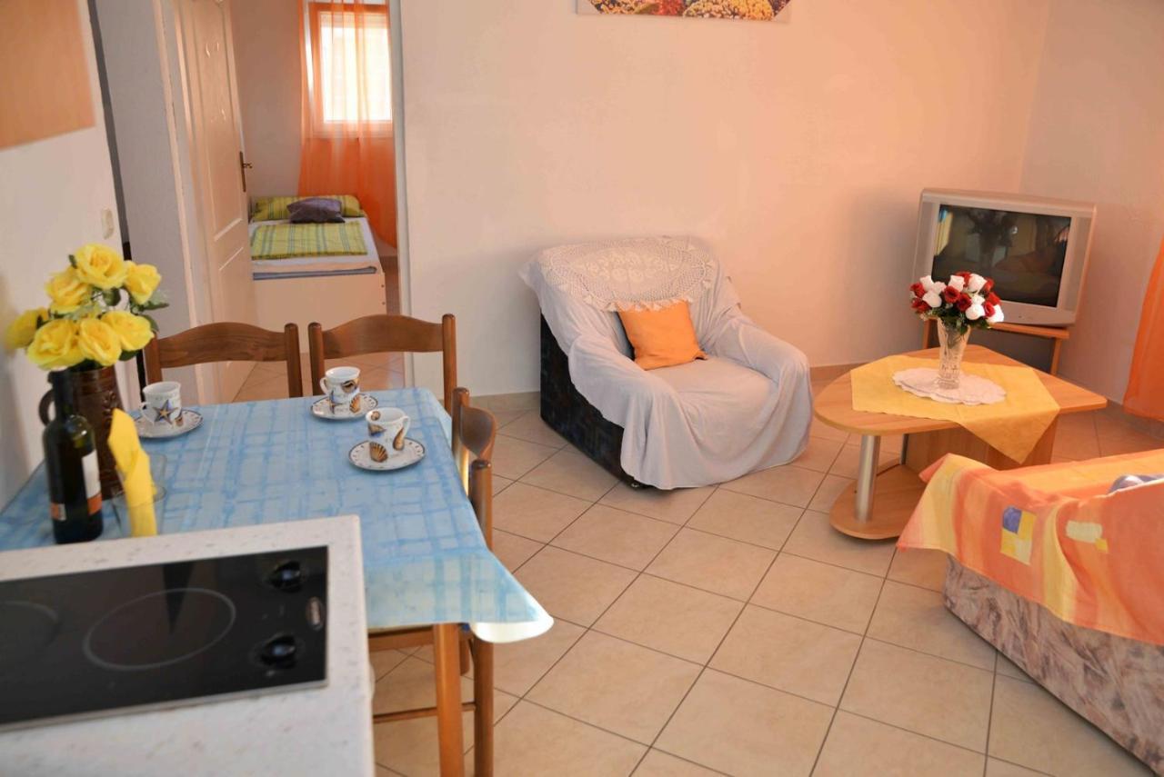 Apartments Katarina Водице Екстер'єр фото