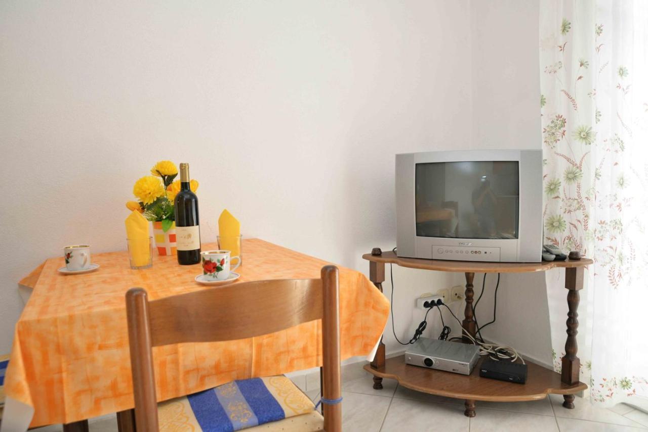 Apartments Katarina Водице Екстер'єр фото